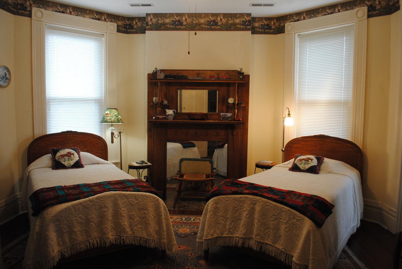 L&N Bed And Breakfast Ltd Henderson Exteriér fotografie